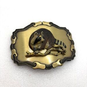 Raintree Raccoon Hunting Gun Bandit Western Funny 1970s Vintage Belt Buckle